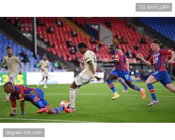 水晶宫战术革新:灵活阵型搭配高效反击,助力球队强势回暖 水晶宫战术革新:灵活阵型搭配高效反击,助力球队强势回暖