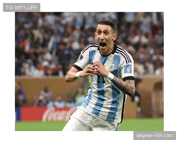 迪马利亚闪耀绿茵场，灵动如魔术师演绎精彩表现